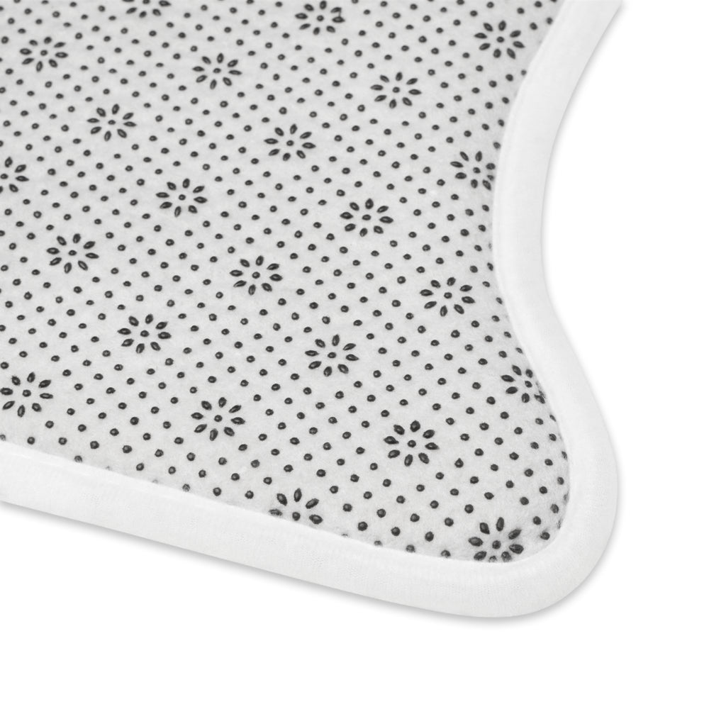 Personalized Dog Feeding Mat – Field & Fence | Custom Name, Non-Slip Bone Shape
